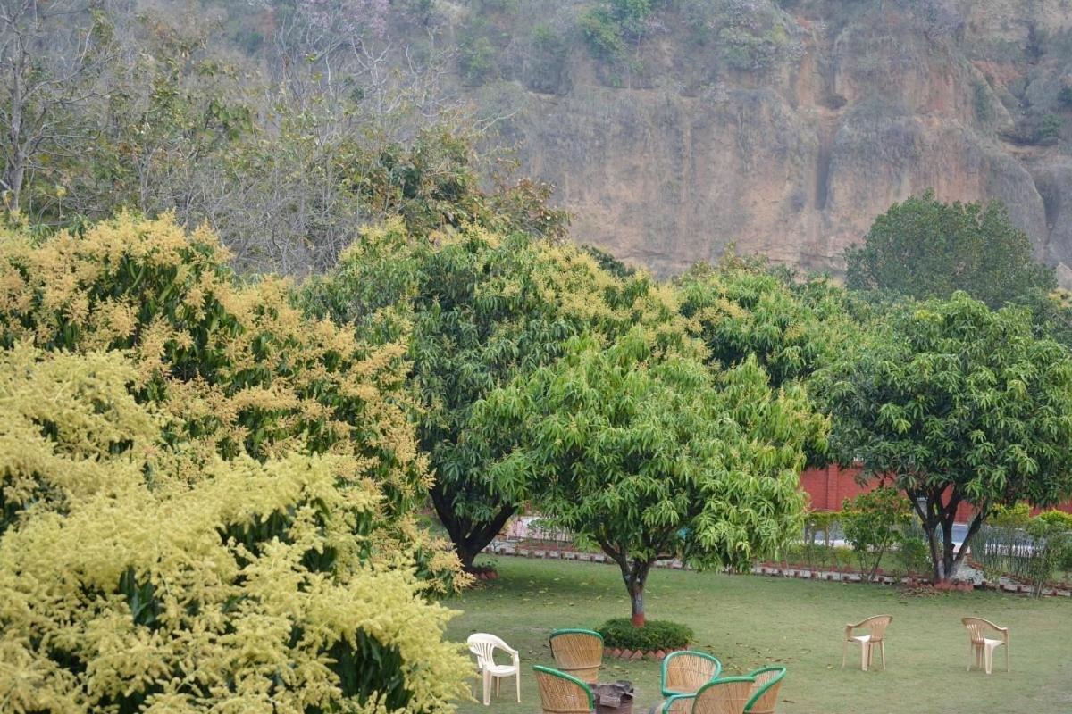 Jim Corbett Resort Rāmnagar Exterior foto